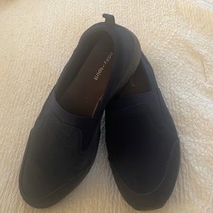 Navy Blue Easy Spirit walking shoes.  Upper is genuine leather.  Never worn.